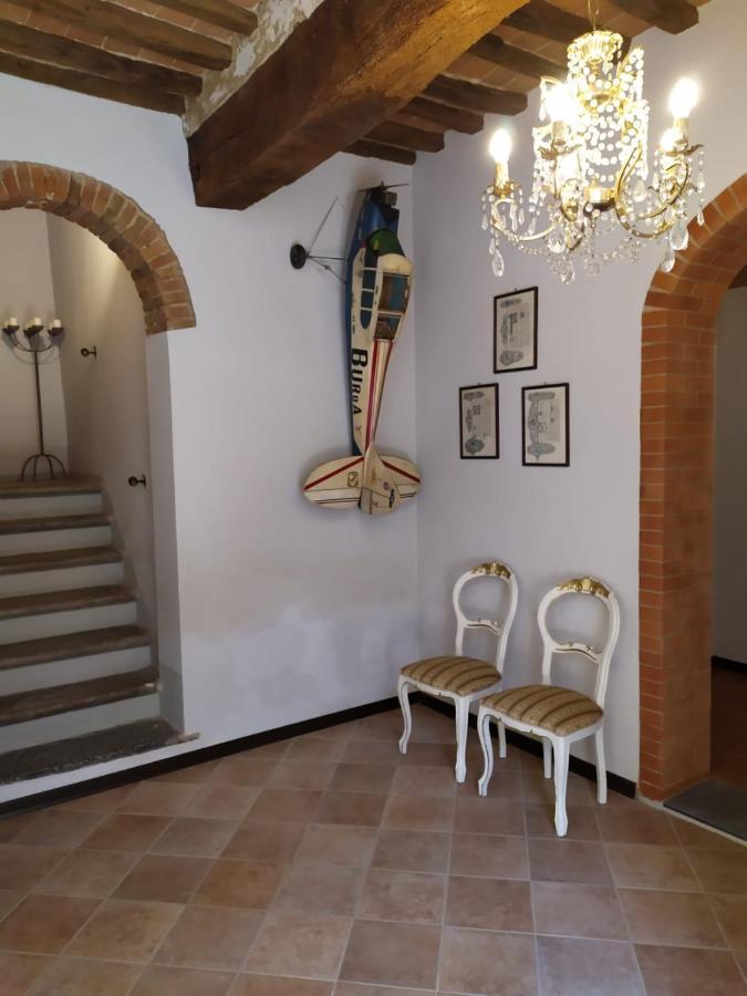 Borgo Antico Lari Exterior foto