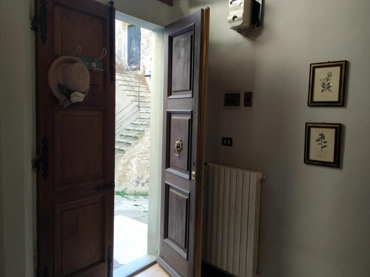 Borgo Antico Lari Exterior foto